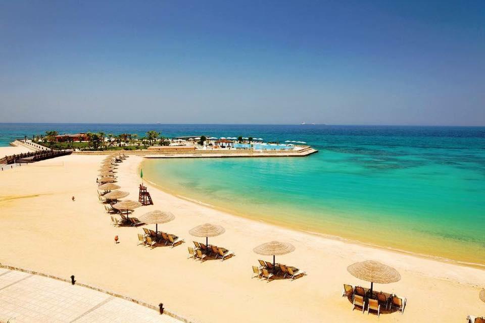 Day Tour To Red Sea El Ain Sohkna From Cairo